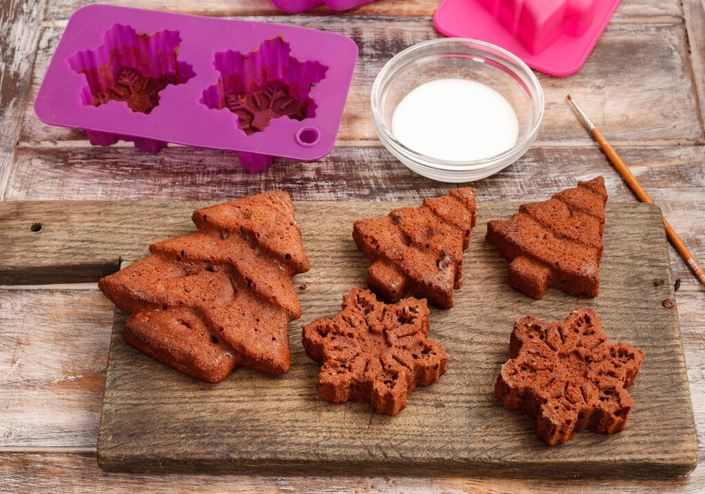 Chocolate cookies from silicone mould
