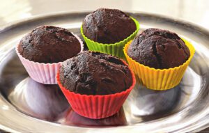 Easy air fryer recipe - Chocolate muffins in silicone muffin cases