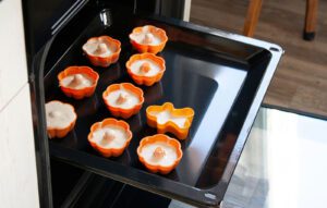 Silicone baking molds in the oven